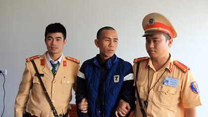 CSGT Quảng Ninh bắt đối tượng cưỡng đoạt tài sản đang trên đường bỏ trốn