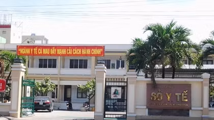"Dính" sai phạm, nguyên giám đốc sở y tế bị kỷ luật