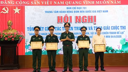 Nâng cao nhận thức phòng tránh tai nạn bom mìn, vật nổ sau chiến tranh 
