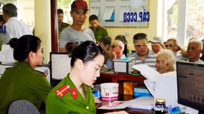 Cấp căn cước công dân miễn phí cho người tàn tật, già yếu