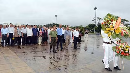 CLB sĩ quan hưu trí Bộ Công an thăm chiến trường xưa ở Tây Nguyên