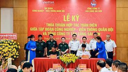 Viettel hợp tác thúc đẩy quá trình chuyển đổi số của Tân Cảng Sài Gòn và Tập đoàn Nova