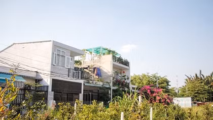 Xử phạt hơn một tỉ đồng người đứng tên khu đất có 38 căn nhà xây trái phép