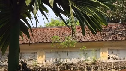 Trong thâm u, huyền mặc của thời gian