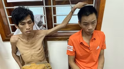 Kẻ buôn ma túy rút chốt lựu đạn chống trả công an