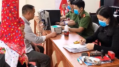 Công an Quảng Ninh phát động đợt thi đua cấp căn cước công dân