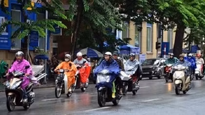 Đầu tuần Hà Nội mưa giông rải rác, trời giảm nhiệt nhẹ