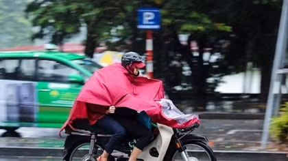 Hà Nội có mưa, vùng núi cao dưới 19 độ C