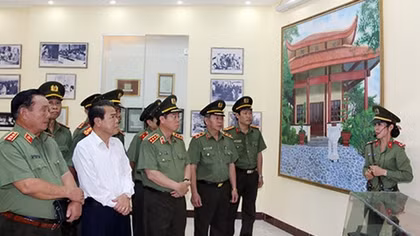 Gặp mặt truyền thống chiến thắng Kế hoạch CM12