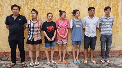 Bắt 5 đối tượng vượt biên trái phép