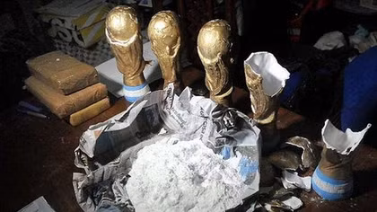 Triệt đường dây tội phạm tạo "cúp vàng World Cup" bên trong chứa ma túy