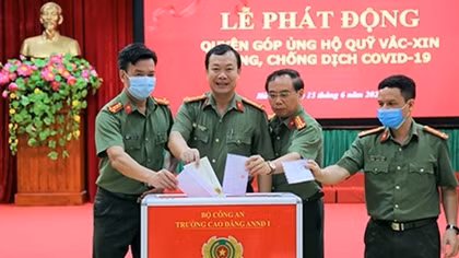 Cao đẳng ANND I ủng hộ quỹ vaccine phòng chống COVID-19