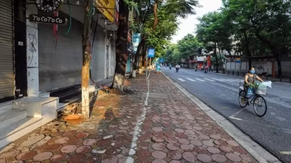 Hà Nội ngày đầu giãn cách xã hội theo Chỉ thị 16