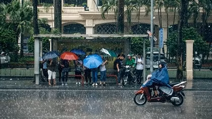 Mưa giông bủa vây miền Bắc, cảnh báo lũ quét, sạt lở đất