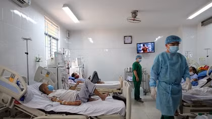 Bộ Y tế “chia lửa” với Đà Nẵng và miền Trung