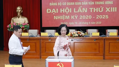 Người làm dân vận phải gần dân, hiểu dân