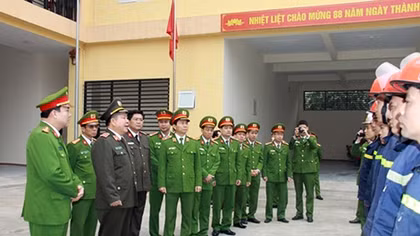 Lãnh đạo Bộ Công an kiểm tra công tác PCCC tại Hà Nội