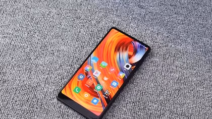 Mi Mix 2S lộ hình ảnh không theo trào lưu "tai thỏ"