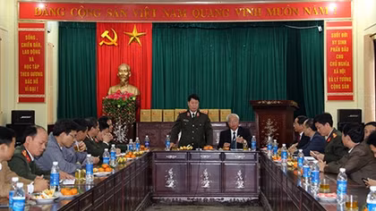 Thứ trưởng Bùi Văn Nam thăm, làm việc tại huyện Vân Hồ, Cao Phong