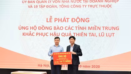 VNPT ủng hộ 10 tỷ đồng hỗ trợ 5 tỉnh miền Trung khắc phục hậu quả bão lụt