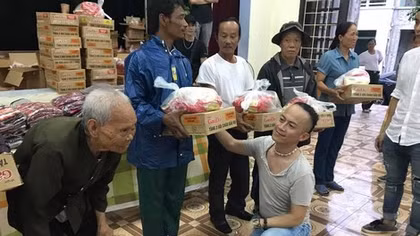 Nghệ sĩ tóc Andre': "Cho đi để trở thành người giàu có"
