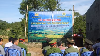 Khởi công xây dựng nhà “Mái ấm Công đoàn” tặng cán bộ, chiến sĩ