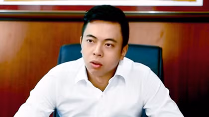 Đội mũ rộng vành