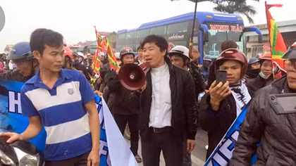 Những linh mục đi ngược lại đạo và đời