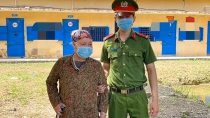 Giết người rồi trốn truy nã 23 năm, lão bà vừa sa lưới