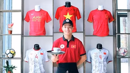 Cầu thủ Việt Nam và chuyện kiếm tiền ngoài bóng đá