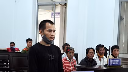 Bị đâm chết vì chê bai bạn nhậu