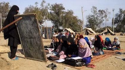 Afghanistan: Đã nghèo lại oằn mình vì tham nhũng