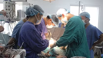Cấp cứu kịp thời bệnh nhân chửa ngoài tử cung vỡ qua cơn nguy kịch
