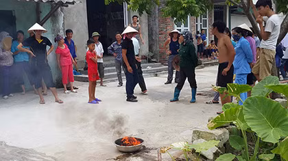 Nỗi thống khổ ở nơi nước giếng bốc cháy ngùn ngụt