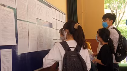 Điểm chuẩn trúng tuyển vào các trường top đầu tăng mạnh