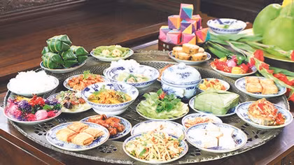 Cầu kỳ Tết Huế