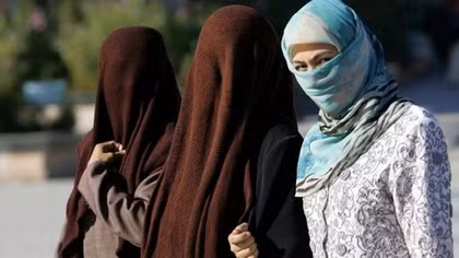 Chiến dịch đòi công nhận danh tính của phụ nữ Afghanistan trên mạng xã hội