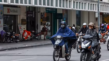 Người Hà Nội run run đón cái rét đầu mùa