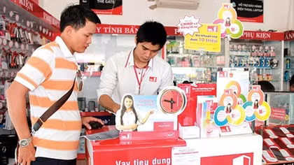Khó xử lý tranh chấp vay tiêu dùng