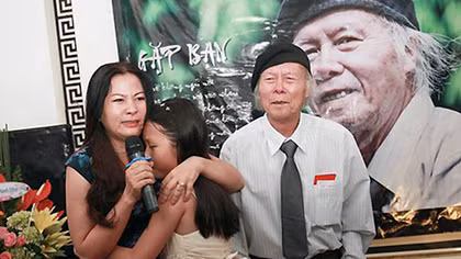Nhà thơ Thanh Tùng: Mãi còn màu hoa đỏ “cháy” bên đời