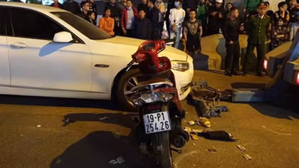 Cô gái trẻ chết thảm sau chạm với xe BMW do nữ tài xế điều khiển