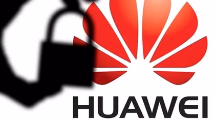 Tổng thống Trump "ra đòn" mạnh với Huawei