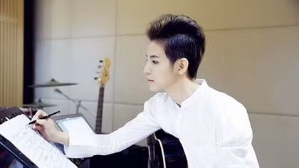 3 chữ T, một nghệ sĩ