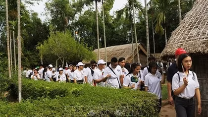 Trại hè Việt Nam 2019 thăm quê hương Bác