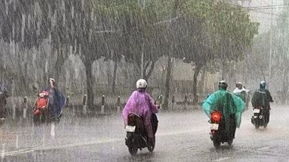 Bắc bộ mưa nhiều, Trung bộ nắng rát trên 38 độ C