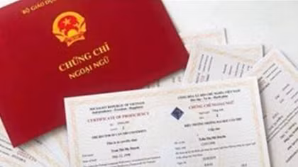 Xóa bỏ yêu cầu chứng chỉ ngoại ngữ, tin học đối với giáo viên