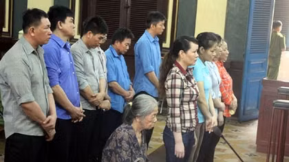 Khi U70 hành nghề mua bán "cái chết trắng"