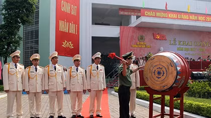 Trường Cao đẳng Cảnh sát nhân dân I khai giảng năm học mới