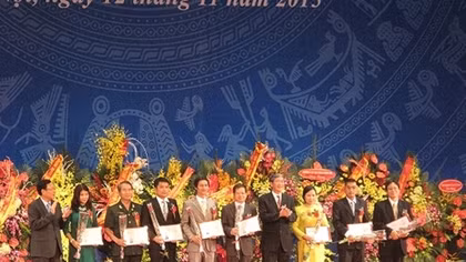 Năm 2016, cả nước có thêm 65 Giáo sư và 638 Phó giáo sư