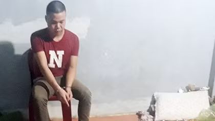 Tên cướp sa lưới sau khi thực hiện 7 vụ cướp tài sản của phụ nữ đi đường